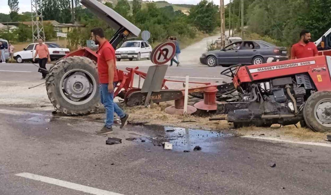 KASTAMONU-TAŞKÖPRÜ KARAYOLU ÜZERİNDE OTOMOBİL İLE ÇARPIŞAN TRAKTÖR İKİYE BÖLÜNDÜ. YAŞANAN