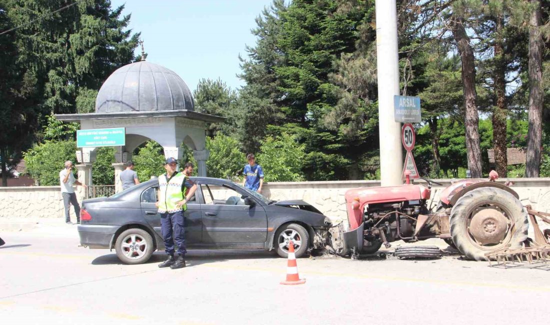 DÜZCE AYDINPINAR YOLUNDA TRAKTÖR