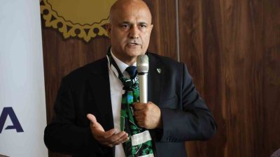 KOCAELİSPOR'DA SEÇİMLİ GENEL KURUL ÖNCESİNDE BASIN MENSUPLARIYLA BİR ARAYA GELEN