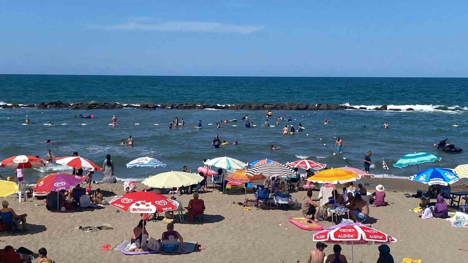 Sakarya sahillerinde denize girmek 3 gün yasak