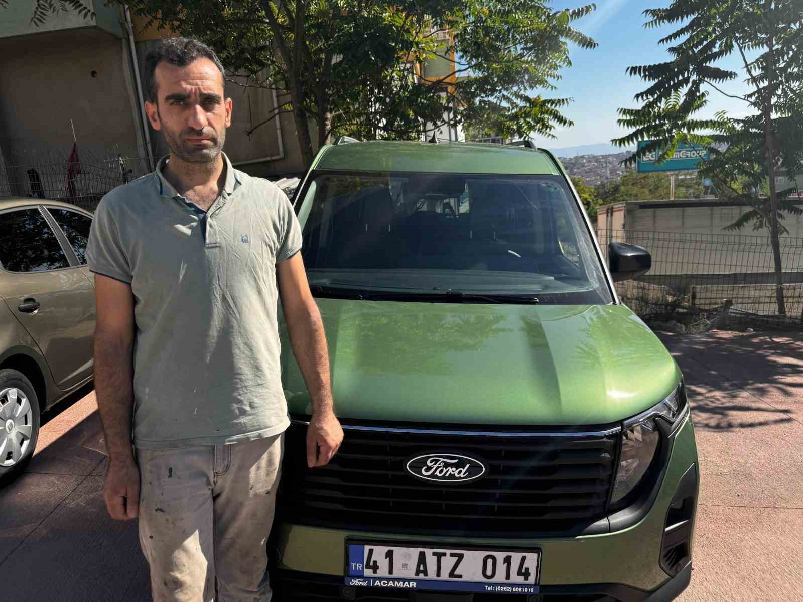 KOCAELİ'DE SIFIR ARAÇ SATIN ALMAK İSTEYEN BURHAN ÜLGEN, YAŞADIĞI MAĞDURİYET