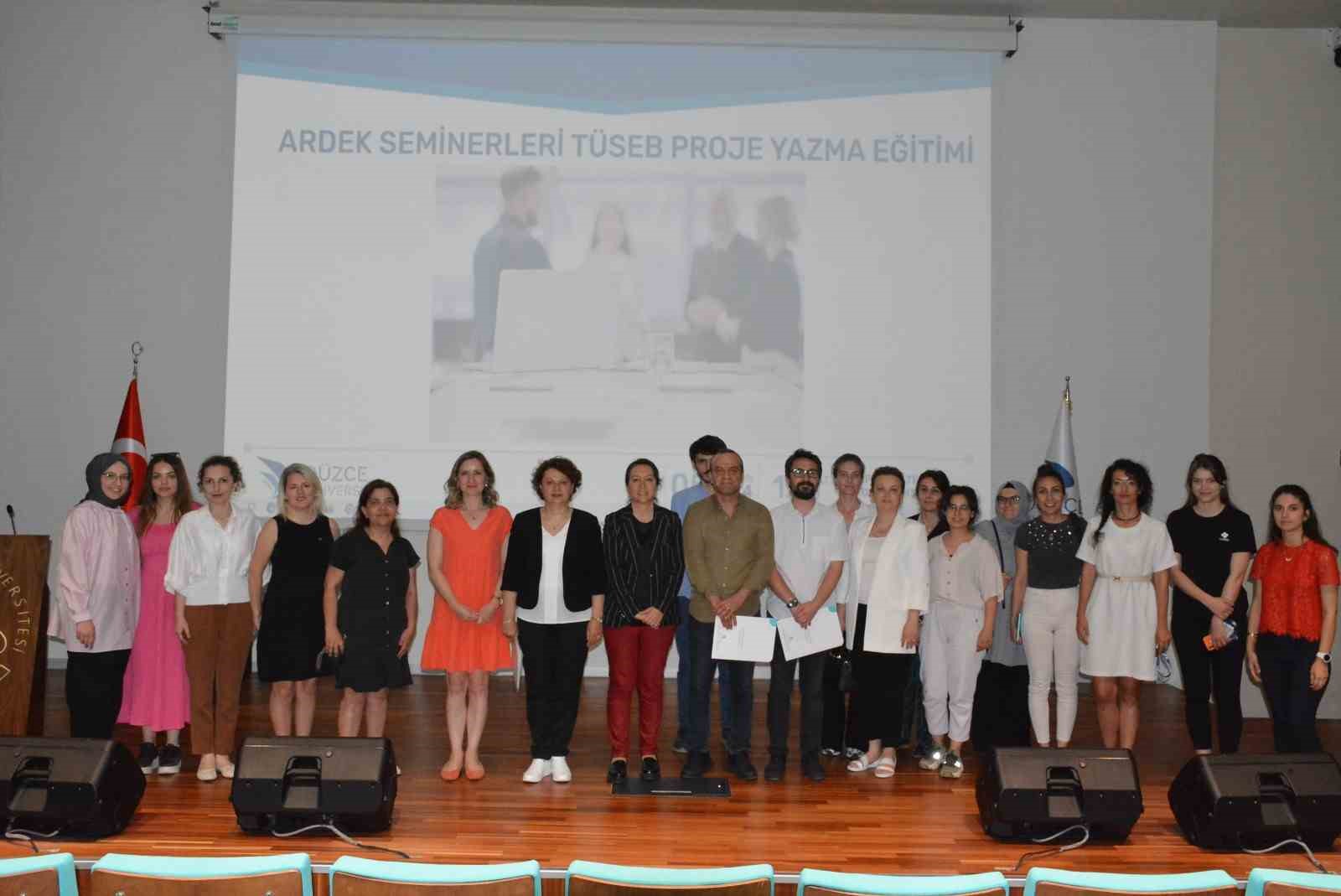 TÜSEB proje yazma eğitimi düzenlendi