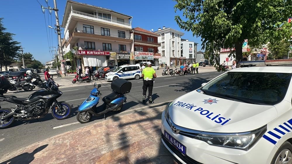 DÜZCE’DE POLİS VE JANDARMA