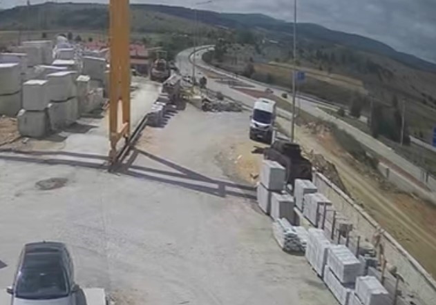 KASTAMONU’DA 3 ARACIN KARIŞTIĞI VE 1’İ AĞIR, 2’Sİ ÇOCUK 12