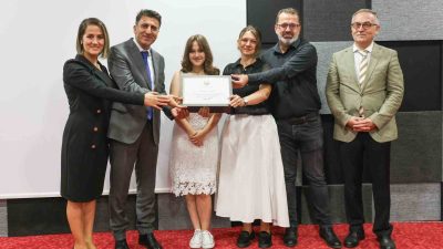 BİLECİK'TE YKS VE LGS DE DERECE YAPAN ÖĞRENCİLER BİR ARAYA