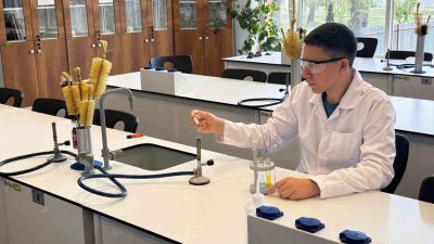 MODERN TEKNOLOJİYLE DONATILAN VE GELECEĞİN BİLİM İNSANLARINI YETİŞTİREN TÜBİTAK FEN