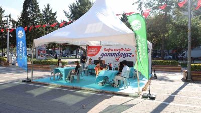 SAKARYA BELEDİYESİ’NİN ALANINDA UZMAN EKİBİ TERCİH DÖNEMİNDE YÜKSEKÖĞRETİM KURUMU’NA TERCİH