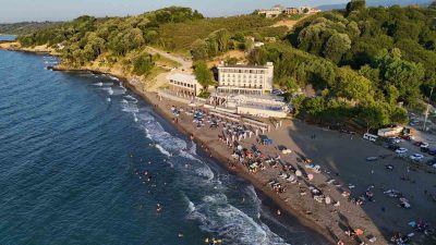 DÜZCELİLER HAFTA SONUNU DÜZCE BELEDİYESİ İŞLETMELERİNDE GEÇİRDİ. SERİNLEMEK İSTEYENLER GÜNEYDE
