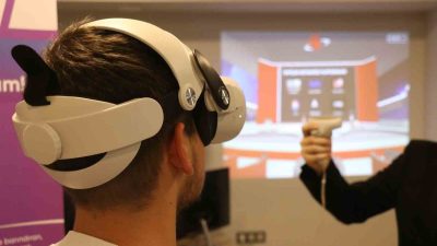 SAKARYA'DA KURULAN BİR FİRMA, METAVERSE PROJESİYLE, ŞİRKET YÖNETİCİLERİNİN UZAKTAN ÇALIŞANLARINI