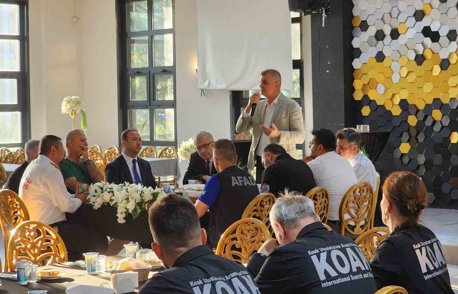 KOCAELİ BÜYÜKŞEHİR BELEDİYESİ KOORDİNESİNDE DÜZENLENEN AFET KOORDİNASYON TOPLANTISI, GÖLCÜK BELEDİYESİ