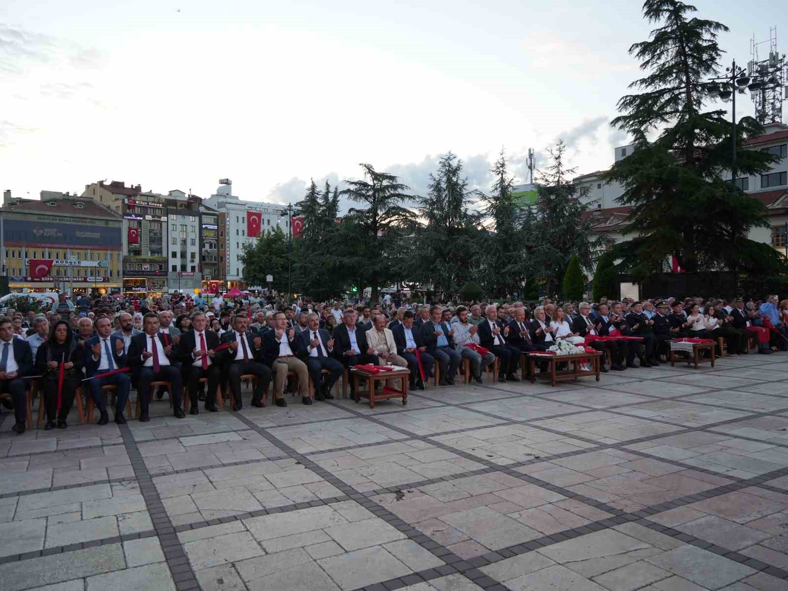 KASTAMONU’DA, 15 TEMMUZ DEMOKRASİ VE MİLLİ BİRLİK GÜNÜ ETKİNLİKLERİ ÇERÇEVESİNDE