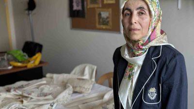 DÜZCE'DE YAŞAYAN MERAL ÇARIKÇI KABA, SOMUT OLMAYAN KÜLTÜREL MİRAS TAŞIYICISI