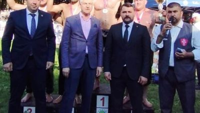 KÖRFEZ GENÇLERBİRLİĞİ SPOR KULÜBÜ GÜREŞÇİLERİ BAŞALTI BOYUNDA İSMAİL ÇIRAK İKİNCİ