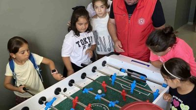 DÜZCE'DE DEVAM EDEN KUR'AN KURSLARINDA ÖĞRENCİLER BAHÇEŞEHİR GENÇLİK MERKEZİ'NDE GÖNÜLLERİNCE