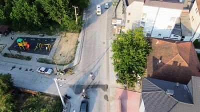 DÜZCE’DE KUŞUN ÇARPTIĞI ELEKTRİK KABLOSU KOPARAK YERE DÜŞTÜ. 10 BİN