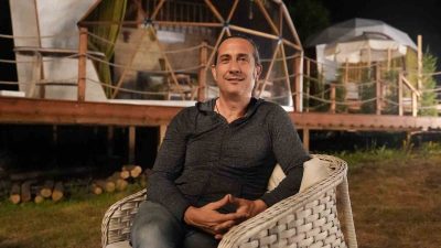 ÜNLÜ SANATÇI KIRAÇ, SON KLİP ÇEKİMİNİ DÜZCE’NİN DOĞAL GÜZELLİKLERİ ARASINDA