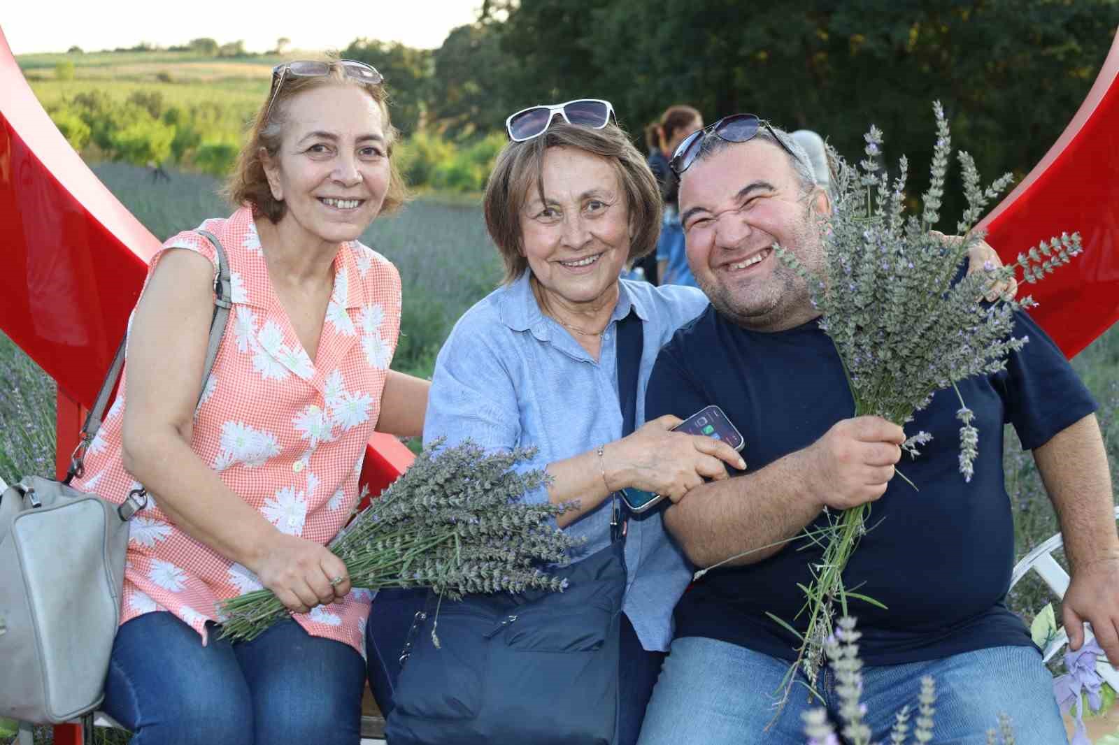 Özel çocuklar ve aileleri İzmit’in lavanta bahçesinde buluştu