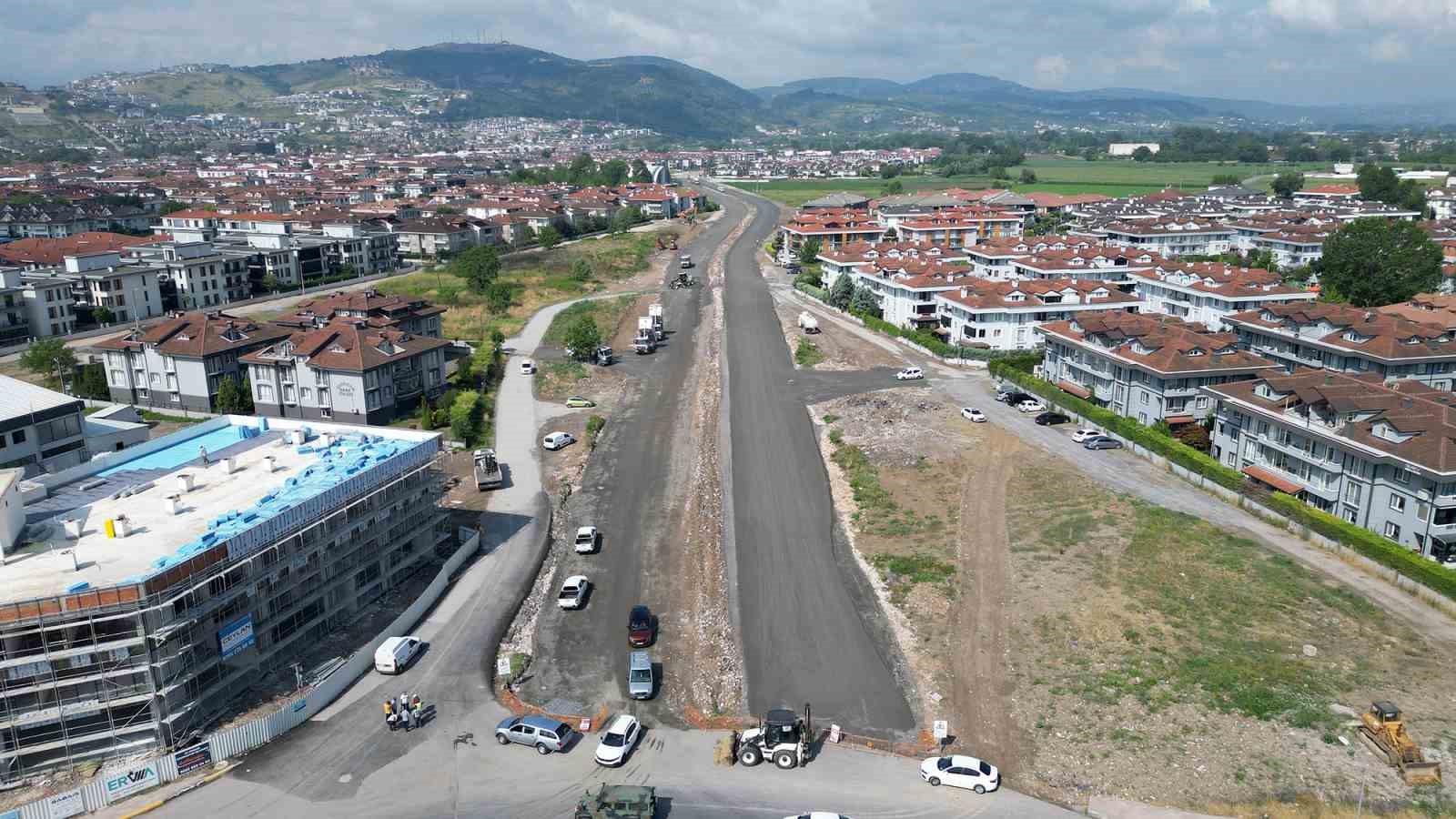 Sakarya Büyükşehir’in yeni yol hamlesi o bölgenin trafik yükünü hafifletecek