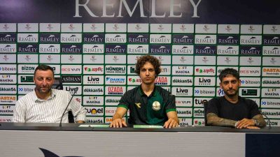 TRENDYOL 1. LİG TAKIMLARINDAN SAKARYASPOR, 20 YAŞINDAKİ EMRE DEMİR’İ KADROSUNA