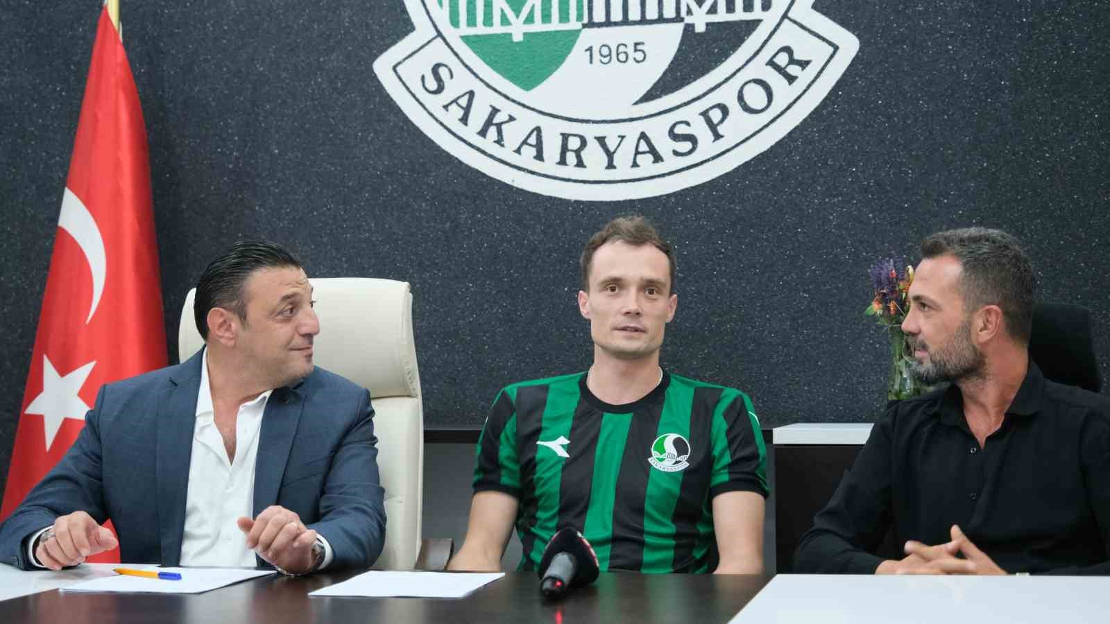 Sakaryaspor, Polonyalı kaleci Szumski’yi transfer etti