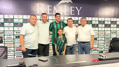 TRENDYOL 1. LİG TAKIMLARINDAN SAKARYASPOR, SALİH DURSUN’U TRANSFER ETTİ.