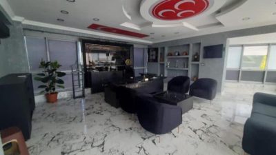 SEÇİMDEN SONRA İLK İŞİ ODASINI YENİLETMEK OLDU