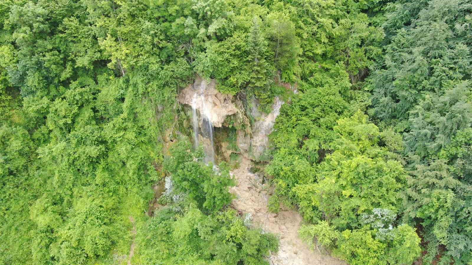 KASTAMONU’DA 50 METRE YÜKSEKLİKTEN AKAN AKDOĞAN ŞELALESİ VE MAĞARASI, ZAMANLA