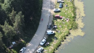 DÜZCE'DE KAMP YAPAN FENERBAHÇE'NİN KENTTEN AYRILMASININ ARDINDAN TOPUK YAYLASI'NA TURİST