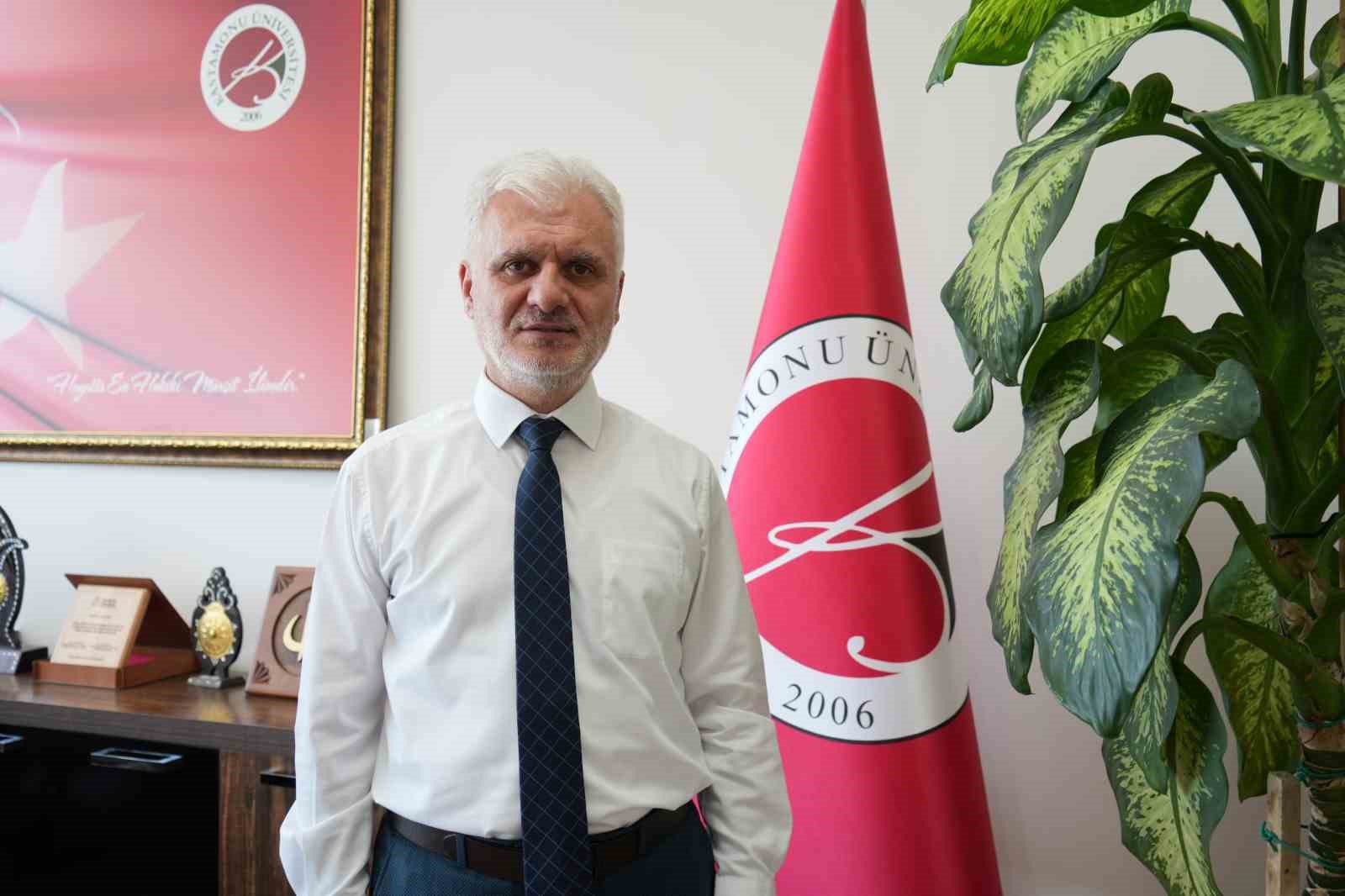 PROF. DR. ÖMER KÜÇÜK