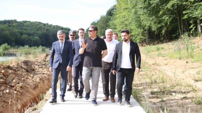 DÜZCE'DE TURİZME KAZANDIRILAN YAYLAGÖL'DE YAPIMI DEVAM EDEN KAMP MERKEZİ'NDE Kİ