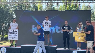 SAKARYA BÜYÜKŞEHİR BELEDİYESİ ATLETİZM SPORCULARI ALİ TURAN VE NECATİ ATEŞ,