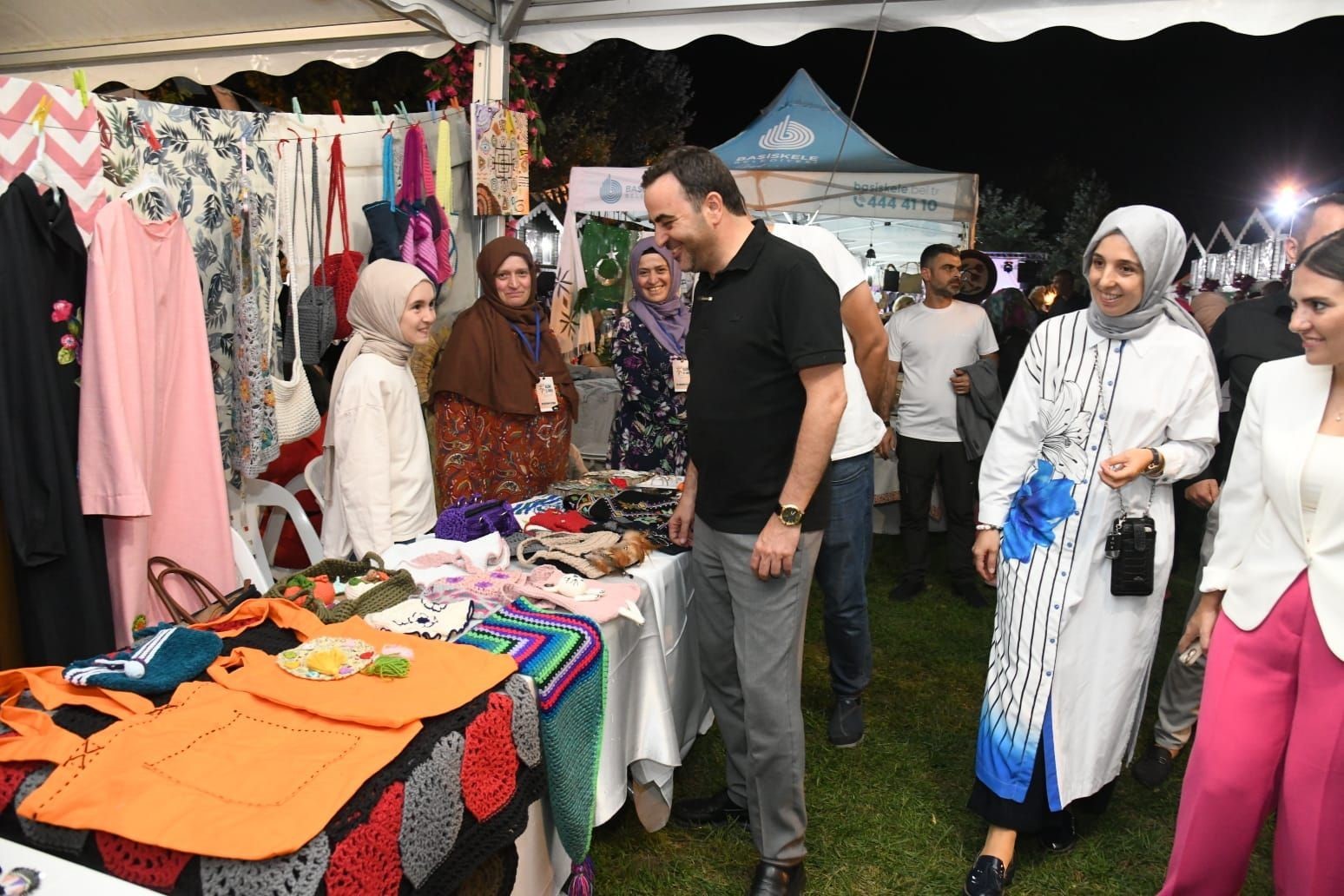 BAŞİSKELE’DE ÇALIŞKAN KADINLARA GELİR DESTEĞİ SAĞLAMAK AMACIYLA DÜZENLENEN KADIN EL
