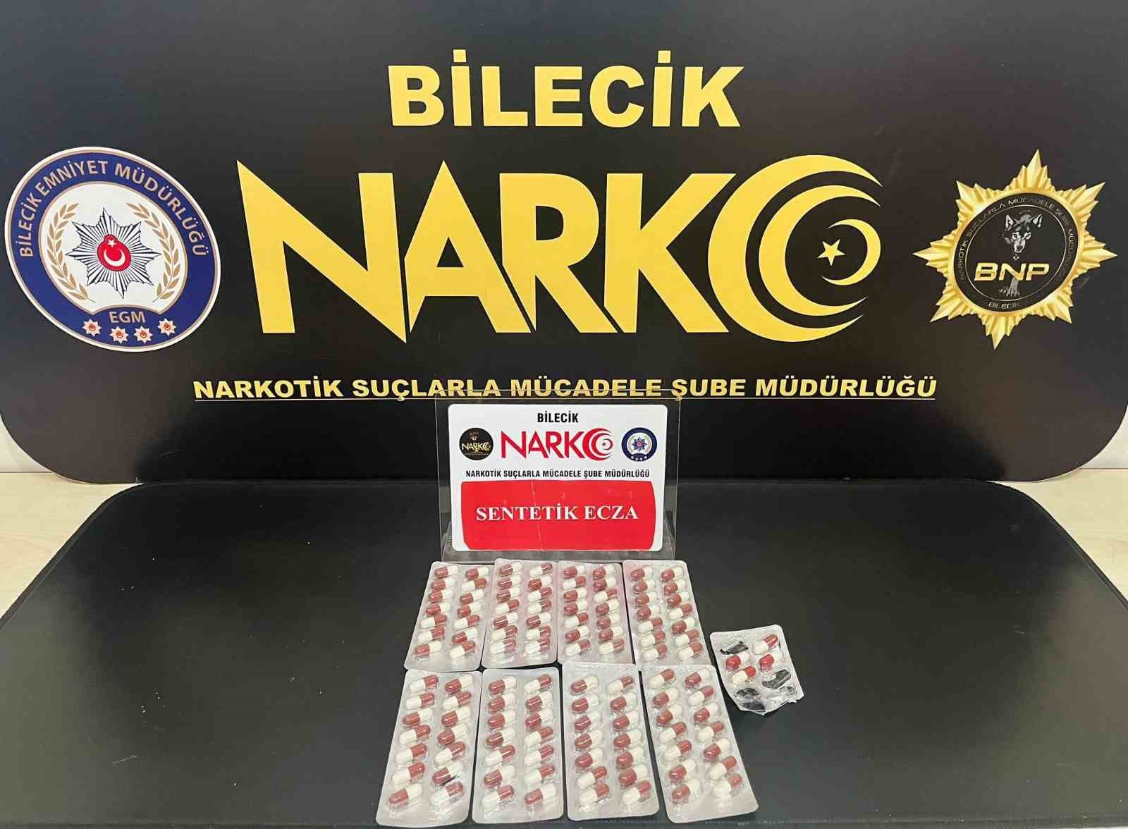 Bilecik’te aranan araçta çok sayıda uyuşturucu madde ele geçirildi