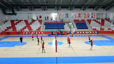 “BİZİM KIZLAR” 2024-2025 SEZONU İÇİN İLK ANTRENMANLARINI YAPTI