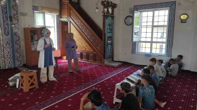 DÜZCE SAĞLIK MÜDÜRLÜĞÜ TARAFINDAN KUR’AN KURSU ÖĞRENCİLERİNE SAĞLIKLI YAŞAM BECERİLERİ