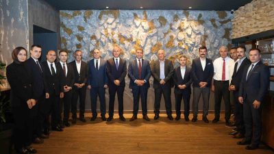 DÜZCE’DE GÖREV SÜRELERİ DOLAN VE BAŞKA ŞEHİRLERE ATANAN VALİ YARDIMCISI