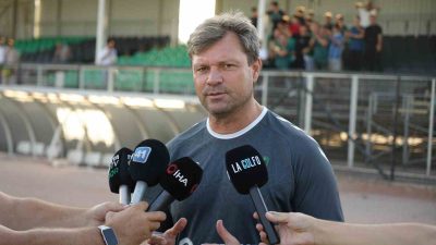 DİYARBAKIR'DA OYNANMASI DÜŞÜNÜLEN MAÇ ÖNCESİNDE KONUŞAN KOCAELİSPOR TEKNİK DİREKTÖRÜ ERTUĞRUL