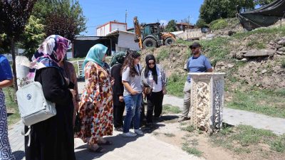 DÜZCE BELEDİYESİ TARAFINDAN HAZIRLANAN ‘GEZ-GÖR DÜZCE’ OTOBÜSÜ 2024 SEZONUNUN İLK