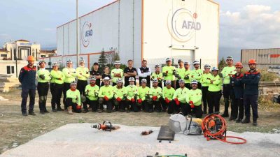 DÜZCE VALİSİ SELÇUK ASLAN, ANDA EĞİTİM, ARAŞTIRMA, YARDIMLAŞMA VE ARAMA-KURTARMA