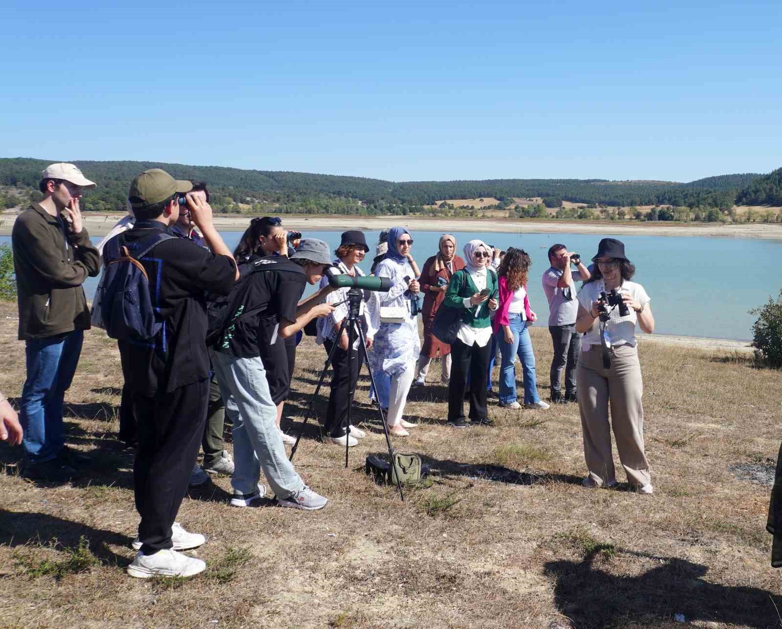 PROJE ÇERÇEVESİNDE DEVREKANİ İLÇESİNDE YABAN HAYATI VE KUŞ GÖZLEMCİLİĞİNDE BULUNULDU.