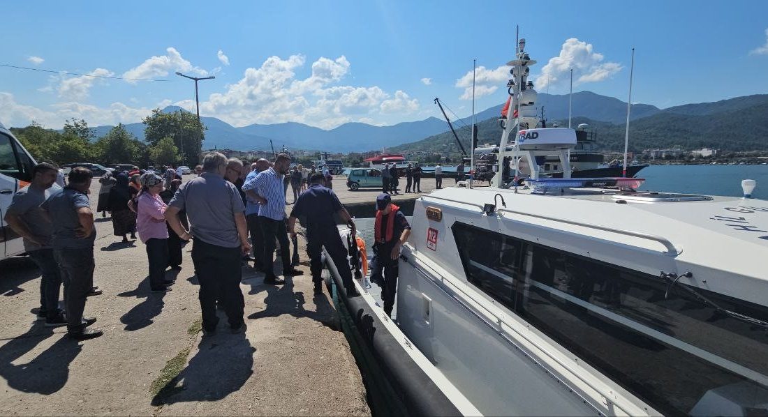 KASTAMONU'NUN CİDE İLÇESİNDE BULUNDUKLARI TEKNENİN BATMASI NETİCESİNDE DENİZDE KAYBOLAN 3