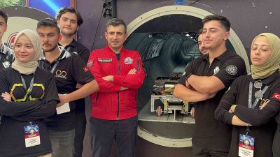 TEKNOFEST VE BAYKAR YÖNETİM KURULU BAŞKANI SELÇUK BAYRAKTAR TÜBİTAK'A GELEREK,