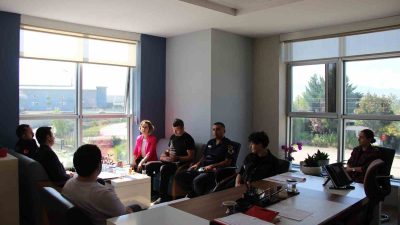 DÜZCE'DE ACİL ÇAĞRILARI KARŞILAYAN 112 ACİL ÇAĞRI MERKEZİ'NDE YÜRÜTÜLEN ÇALIŞMALAR