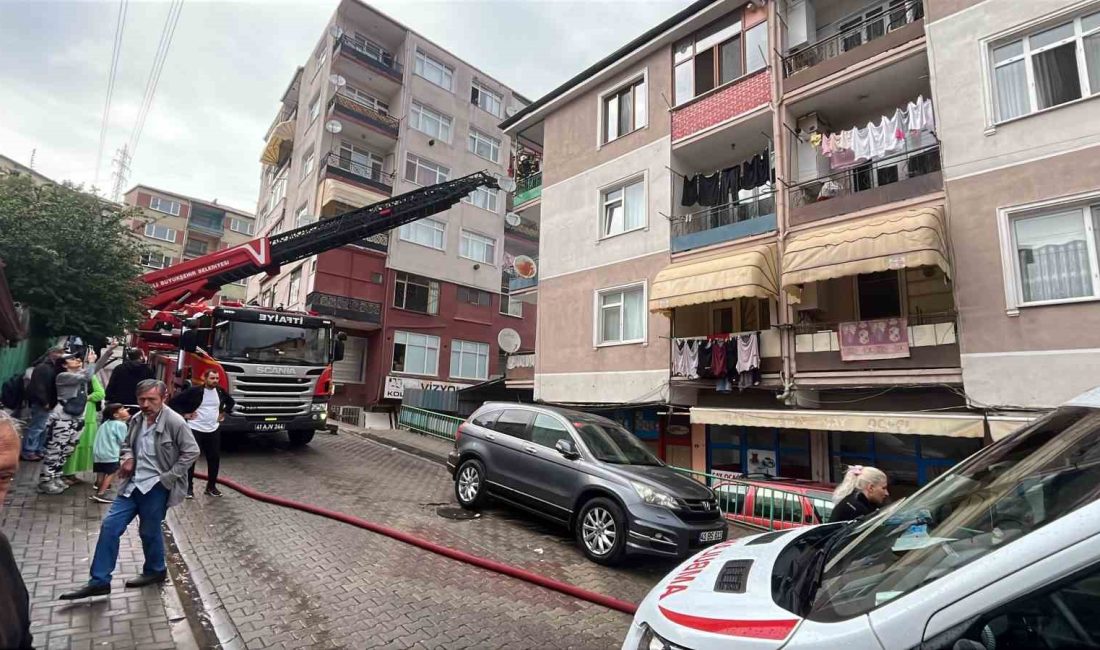 KOCAELİ'NİN İZMİT İLÇESİNDE 3 KATLI BİNANIN 2. KATINDA ÇIKAN YANGIN