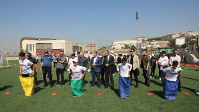 TÜRKİYE'DE VE AVRUPA'DA "AKTİF OL" (BE ACTİVE) SLOGANI İLE EŞ