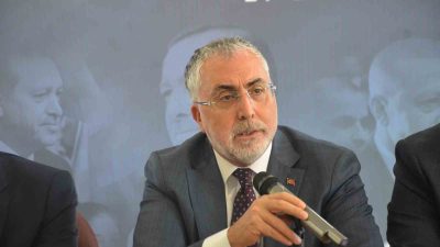 ÇALIŞMA VE SOSYAL GÜVENLİK BAKANI PROF. DR. VEDAT IŞIKHAN, 'AK