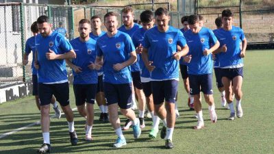 BOZÜYÜK VİTRASPOR’DA ZORLU BURSASPOR MAÇI ÖNCESİ HAZIRLIKLAR SÜRÜYOR