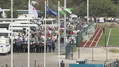 DÜZCESPOR-BURSASPOR MAÇINDA ÇIKAN OLAYLARLA İLGİLİ DÜZCE VALİLİĞİ’NDEN AÇIKLAMA YAYINLANDI.