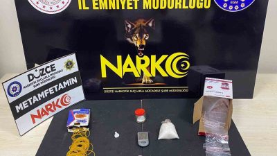 DÜZCE CUMHURİYET BAŞSAVCILIĞI KOORDİNESİNDE NARKOTİK SUÇLARLA MÜCADELE ŞUBE MÜDÜRLÜĞÜNCE SOKAK