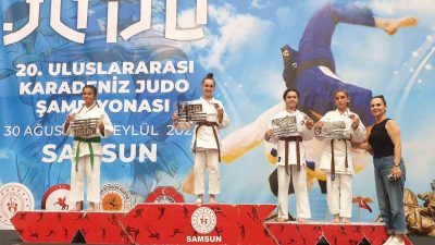SAMSUN’DA DÜZENLENEN 20. KARADENİZ JUDO TURNUVASI’NDA DÜZCELİ SPORCULAR 15 MADALYA